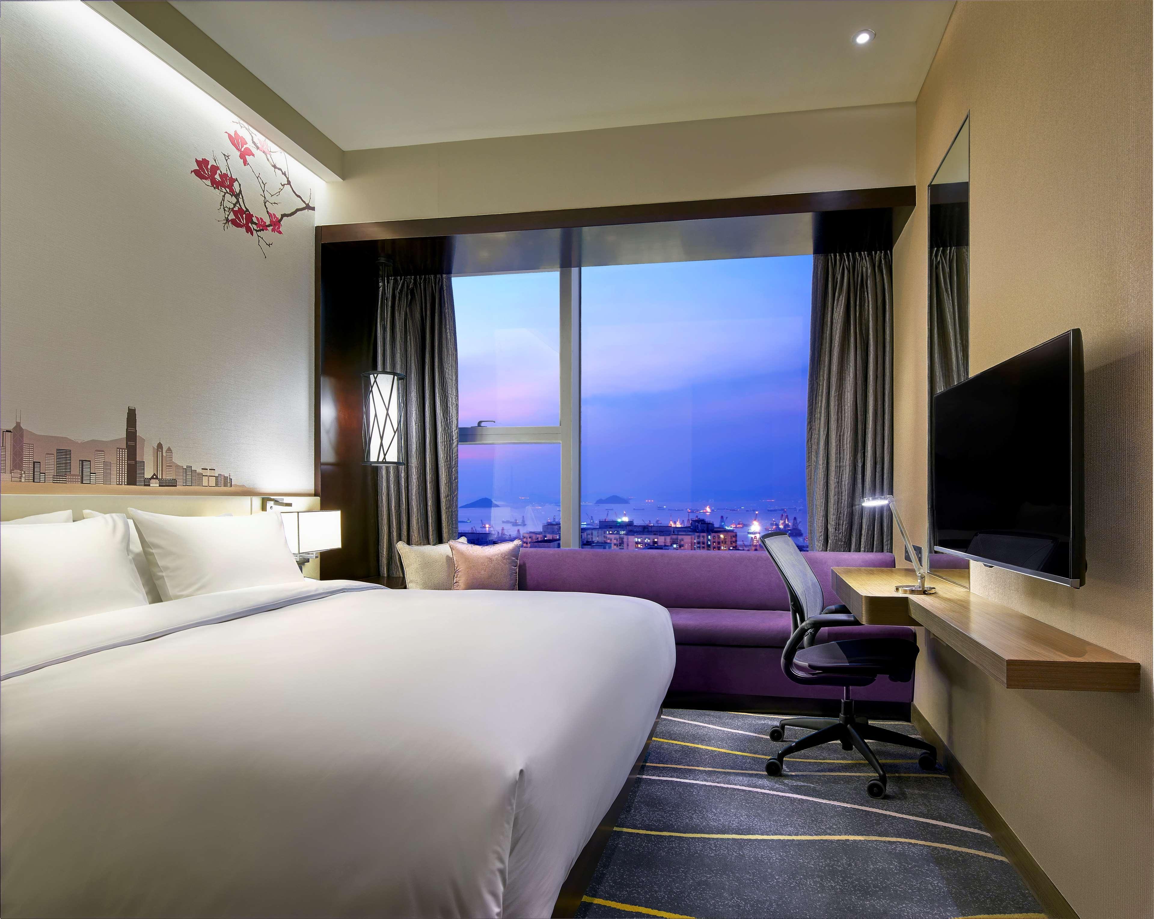 Hilton Garden Inn Hong Kong Mongkok Exteriör bild
