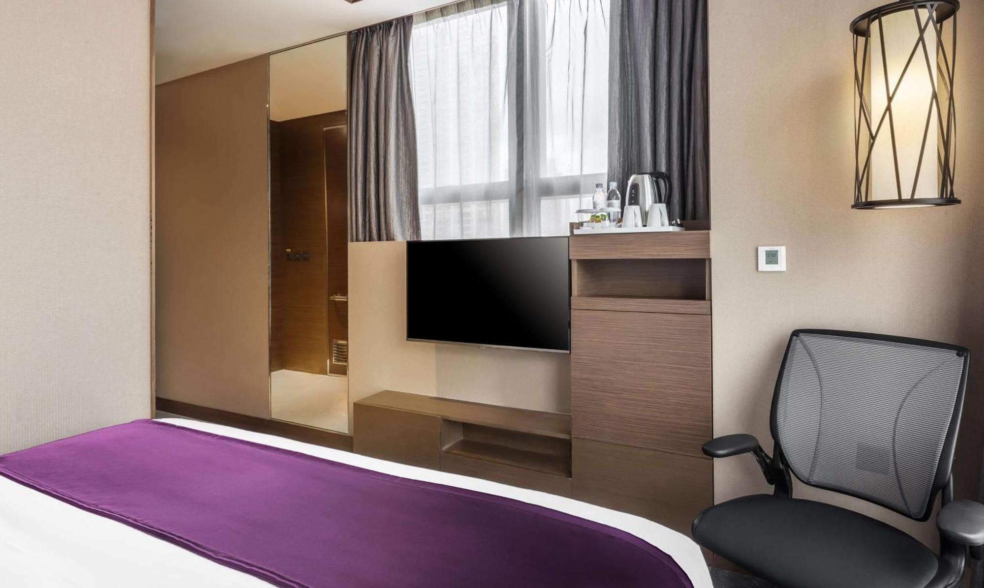Hilton Garden Inn Hong Kong Mongkok Exteriör bild