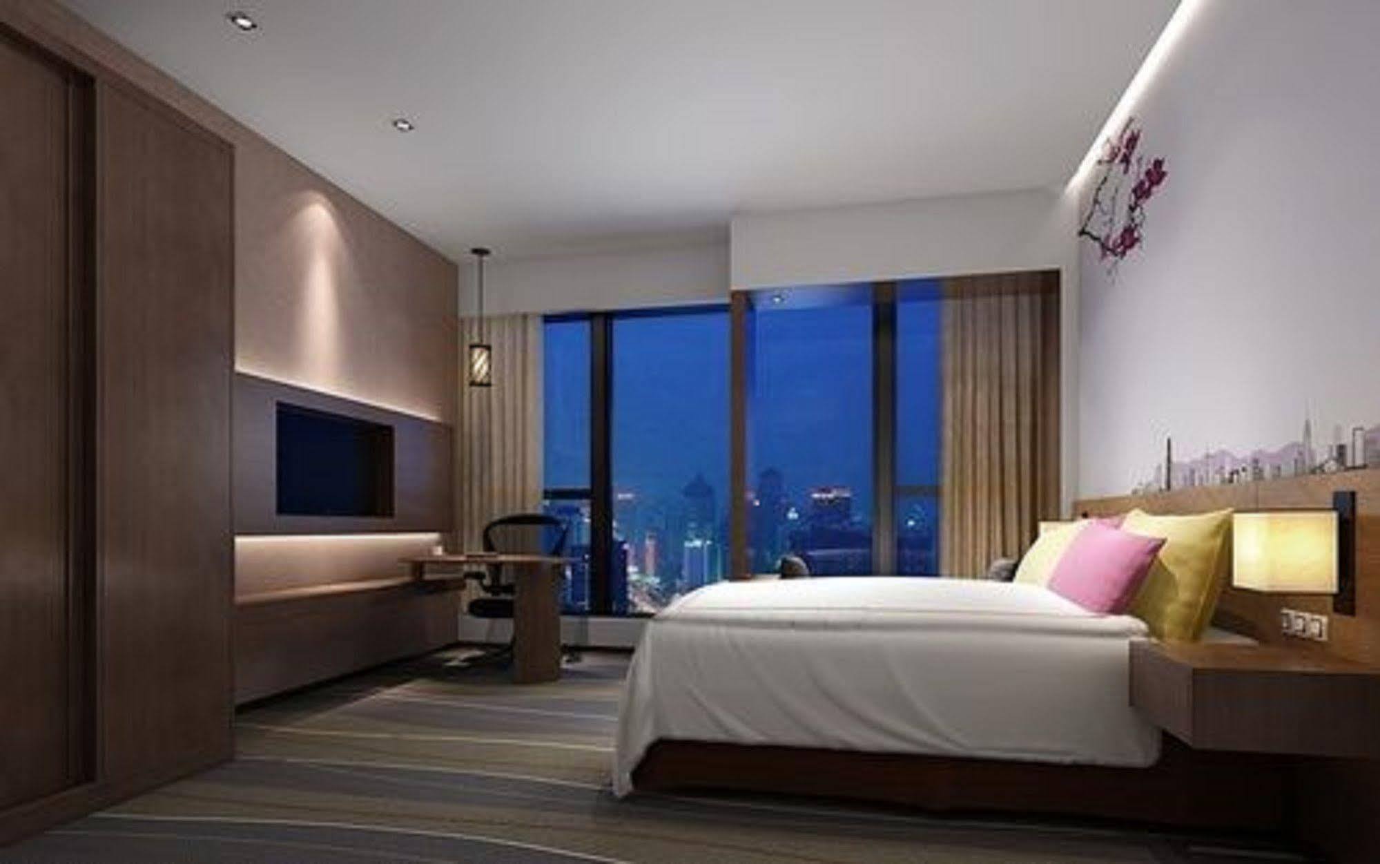 Hilton Garden Inn Hong Kong Mongkok Exteriör bild